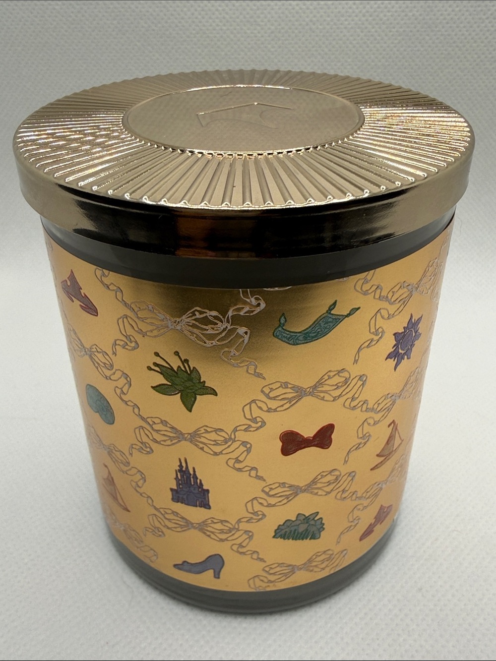 Rare-
Bath & Body Works Princess "Life's a Fairytale" Gold and Purple Jar Candle - Picture 4 of 6